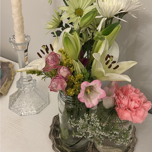 Connect with me on Instagram for $5 off your purchase! @Racheltwhite - Picture 8 of 13